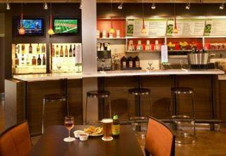Courtyard By Marriott Orange County Hotel 3*