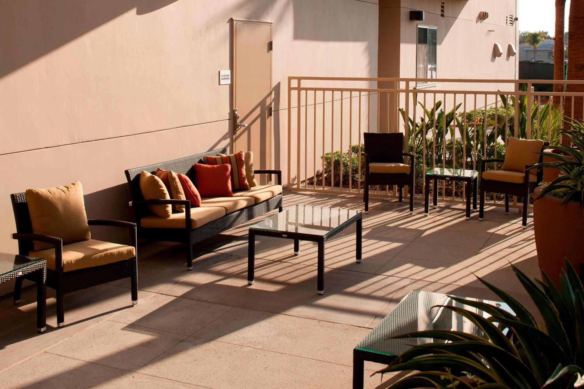 Courtyard By Marriott Orange County Hotel 3*