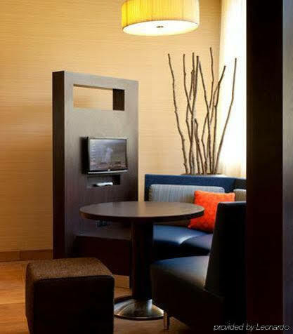 Courtyard By Marriott Orange County Hotel 3*